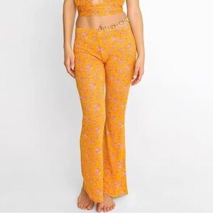 NWT Beach Bunny Bunny Saddie Swim Cover Pants - Orange Ditsy Floral
